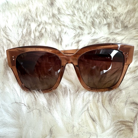 Diff Eyewear Accessories - DIFF Polarized BELLA II Sunglasses in Light Brown